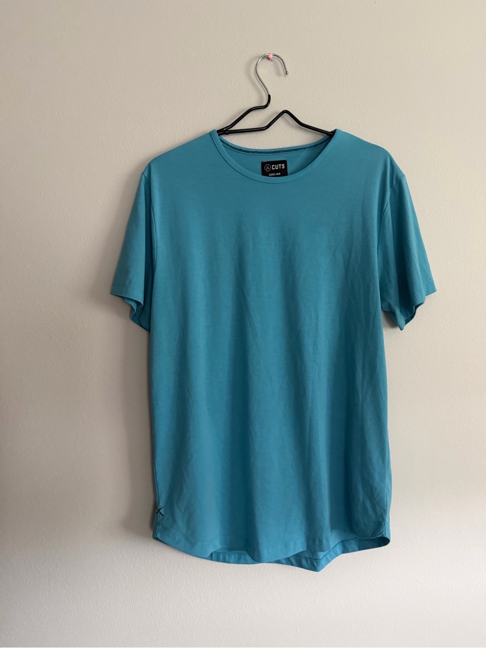 Cuts Men’s Short Sleeve Crew Neck T-Shirt in Teal